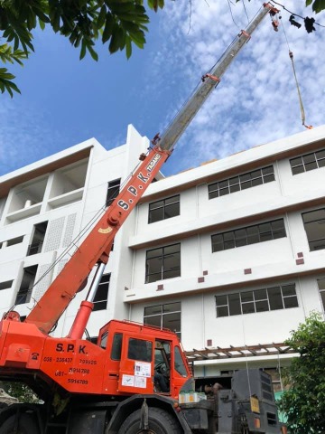 ยกชิ้นงานขึ้นดาดฟ้า